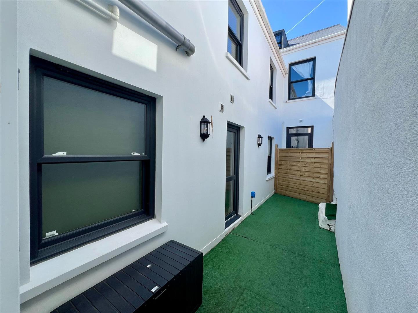 Flat 4, 46 Aquila Road, St. Helier, Jersey